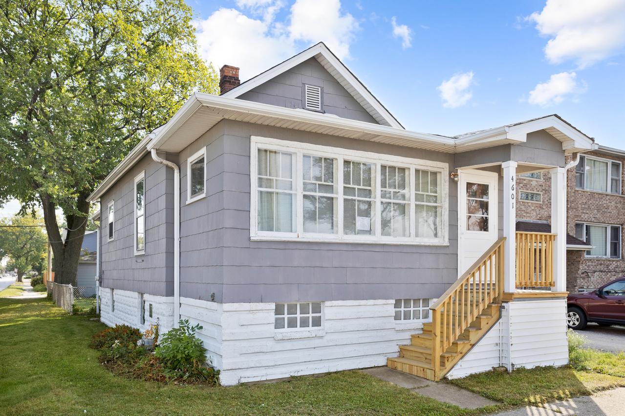 4601 Eberly Ave., Brookfield, IL 60513