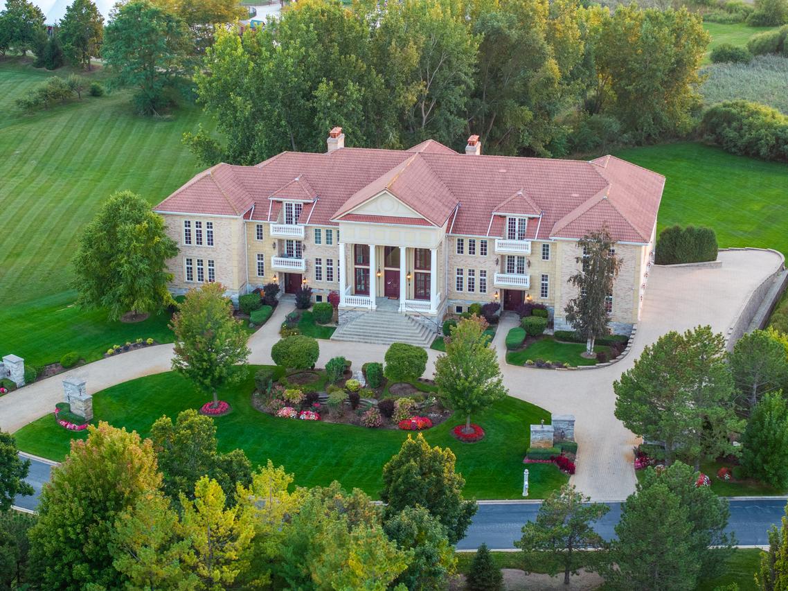 17 Star Ln., South Barrington, IL 60010