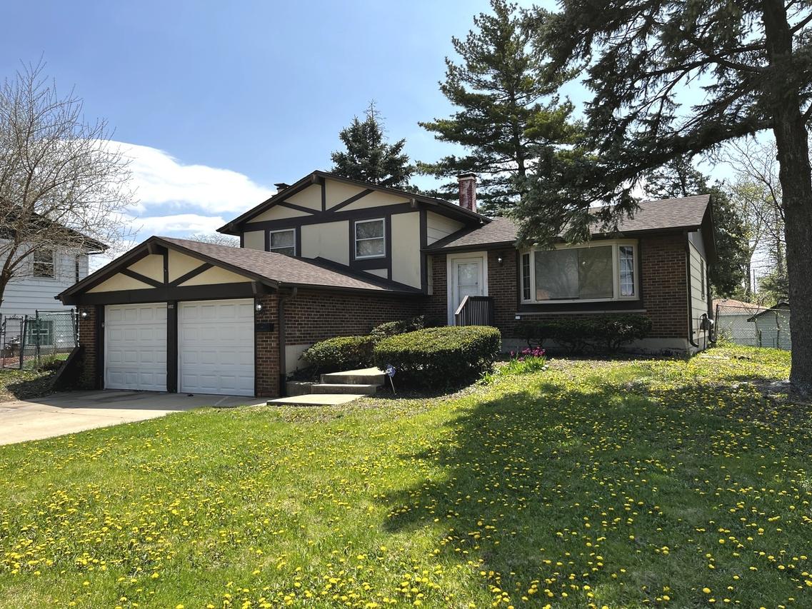 1 E 164th St., South Holland, IL 60473