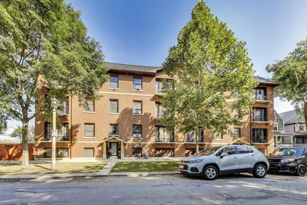 108 S Scoville Ave. #2C, Oak Park, IL 60302