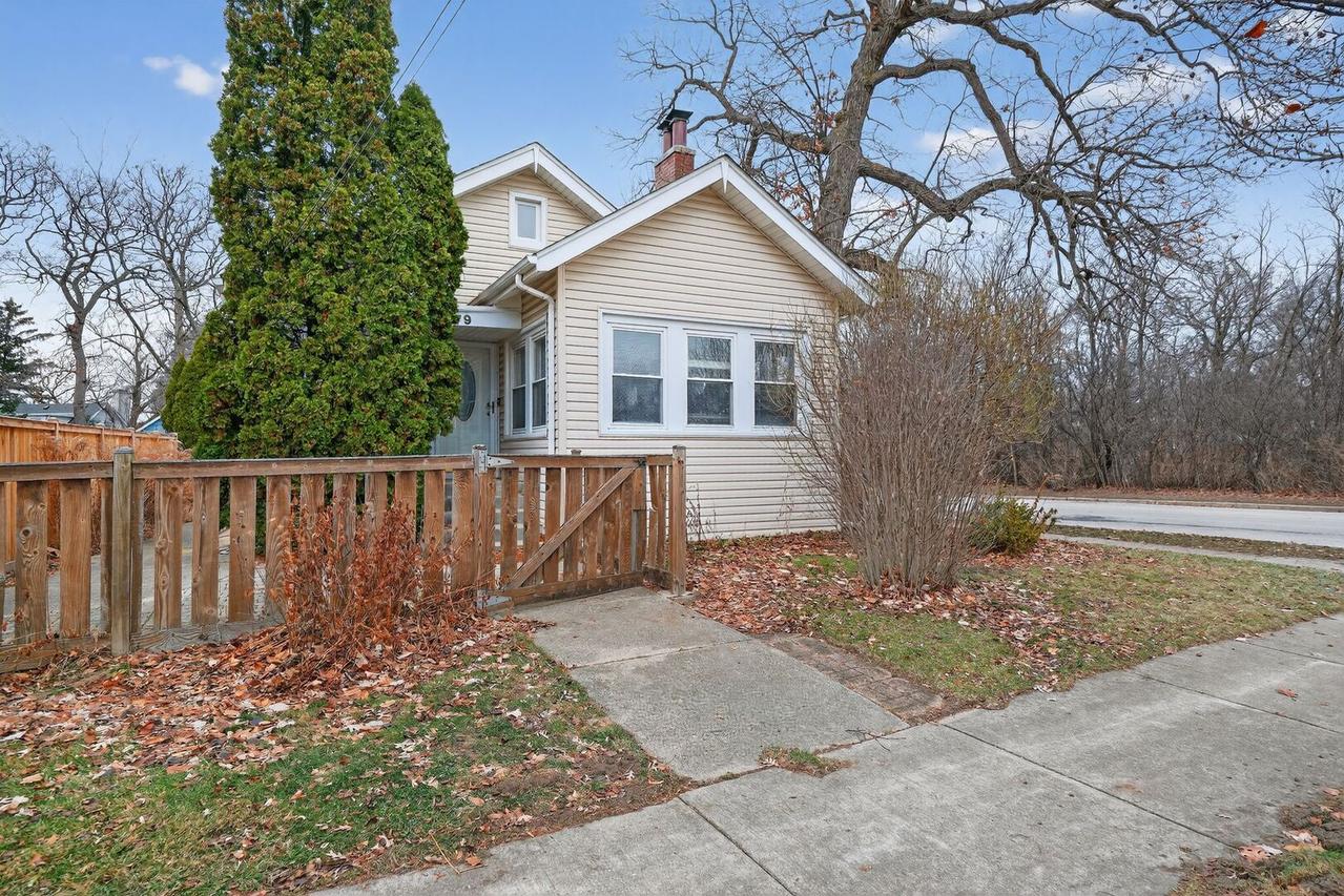 979 Vine St., Winnetka, IL 60093