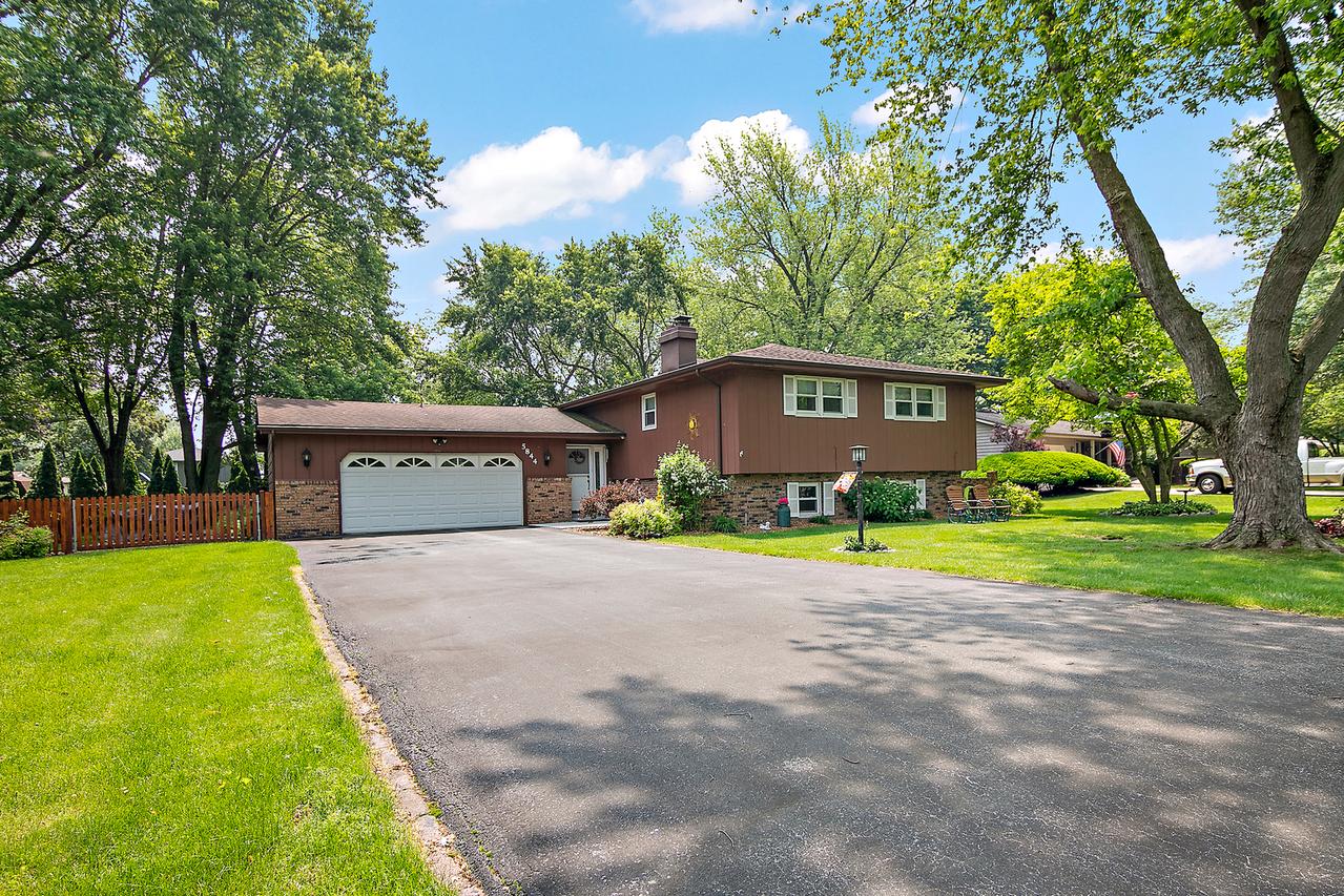 5844 Muriel Ln., St. Anne, IL 60964