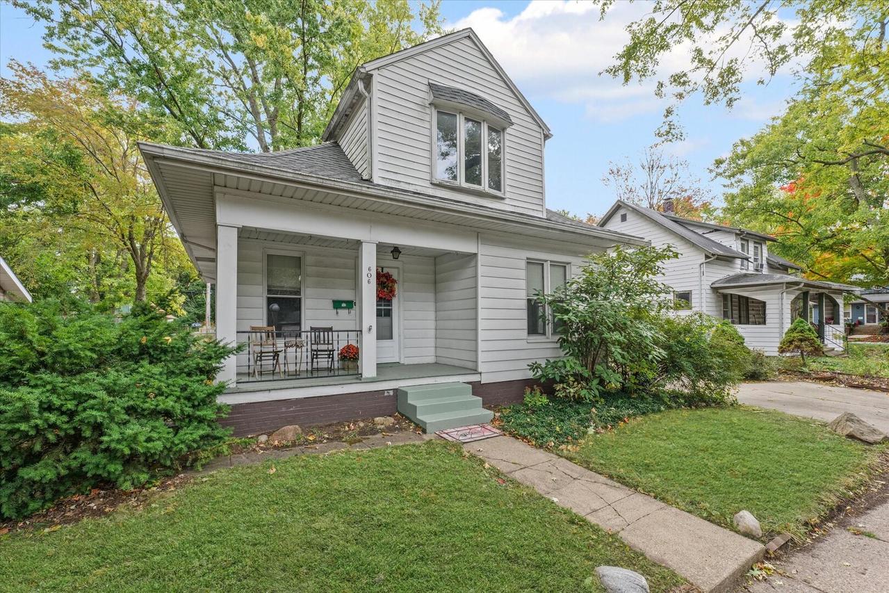 606 S Cottage Grove Ave., Urbana, IL 61802