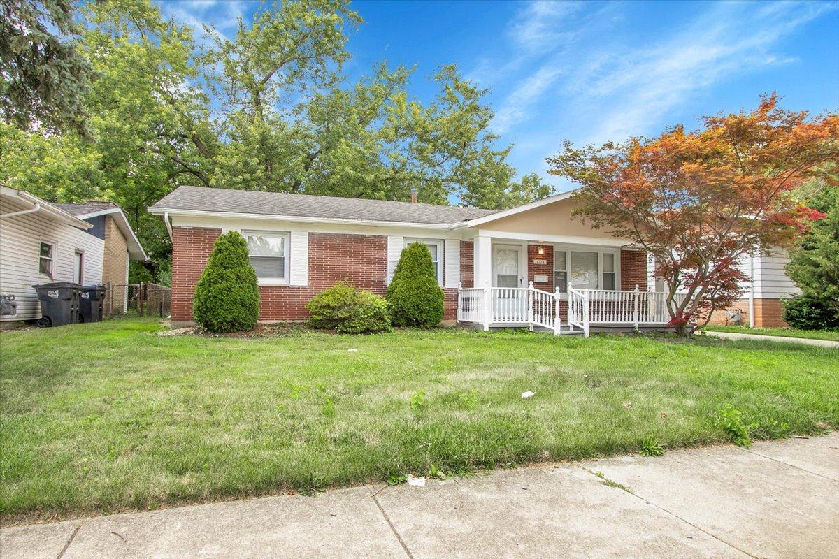 1225 King Dr., South Holland, IL 60473