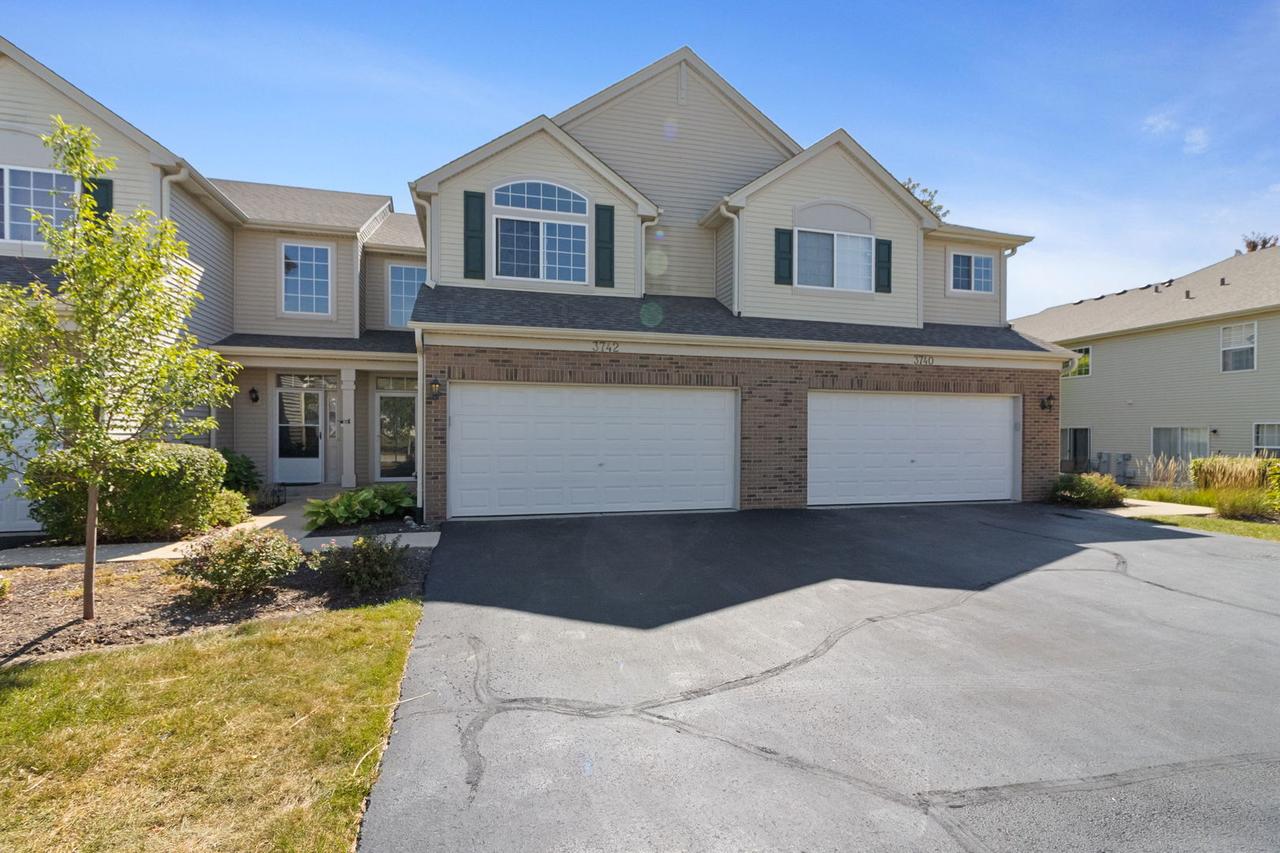 3742 Pope Ct., Plano, IL 60545
