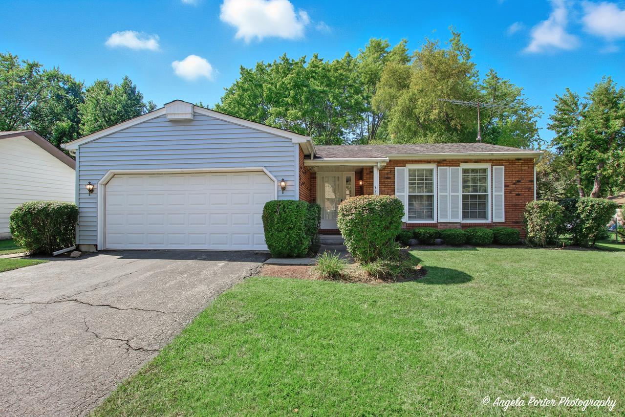 578 Pine Grove Ave., Gurnee, IL 60031