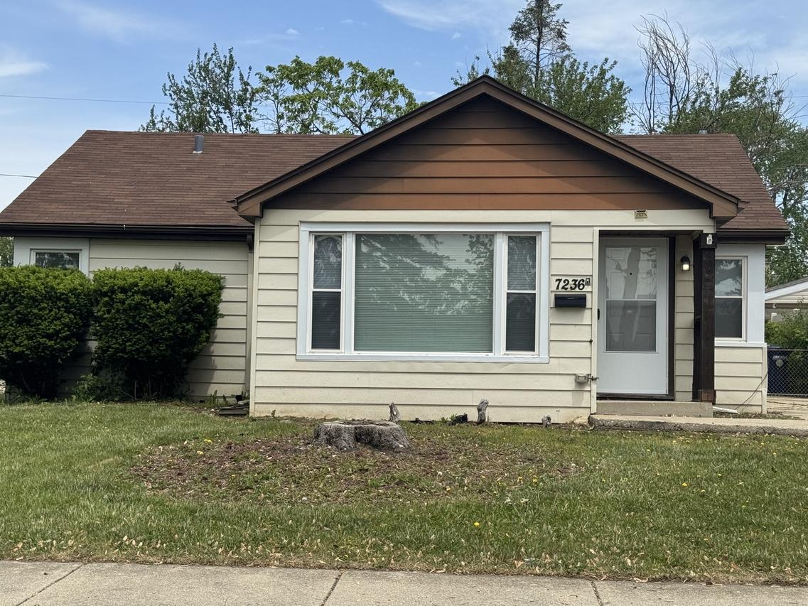 7236 W 114th St., Worth, IL 60482