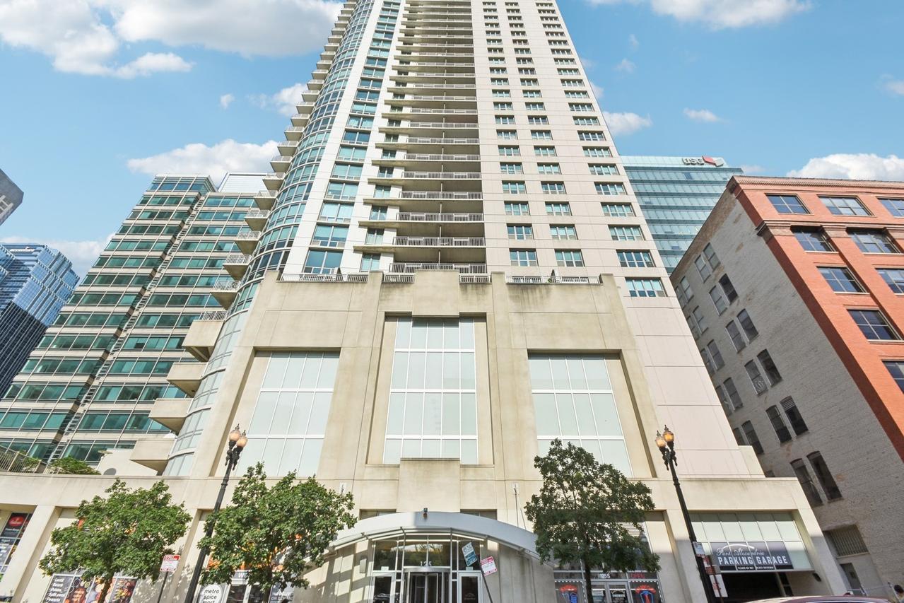 125 S Jefferson St. #2510, Chicago, IL 60661