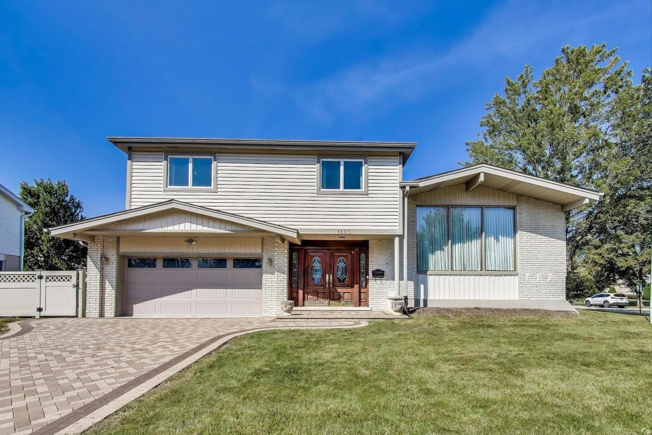 1580 Habberton Ave., Park Ridge, IL 60068