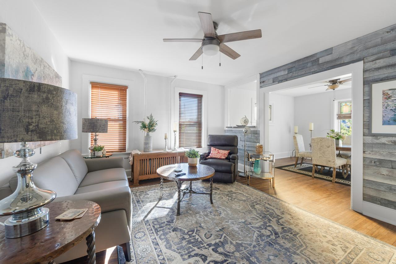 3 E Slade St., Palatine, IL 60067