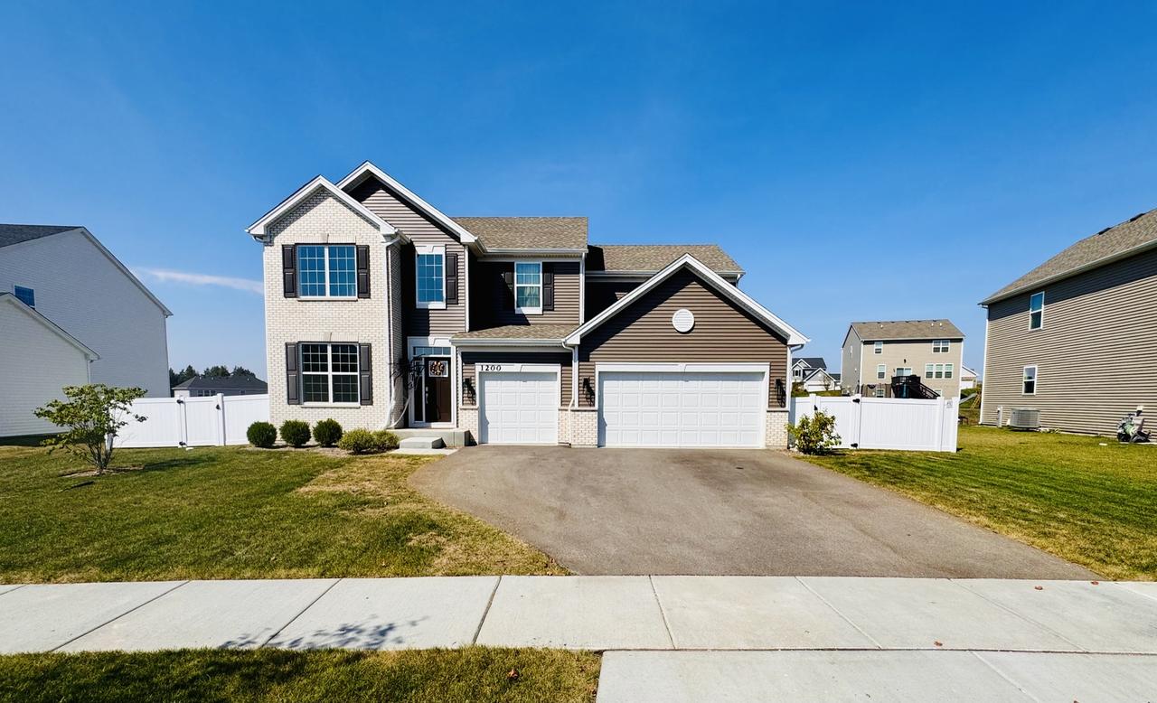 1200 Josie Ln., Hampshire, IL 60140