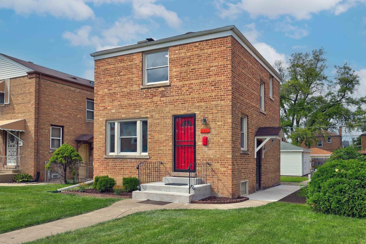 3901 Jackson St., Bellwood, IL 60104