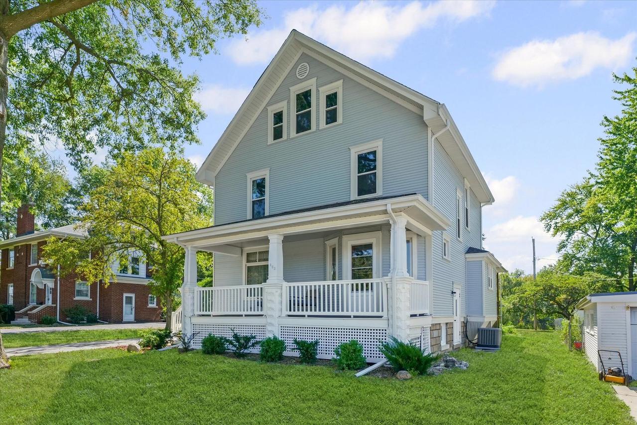 462 E Summer St., Paxton, IL 60957