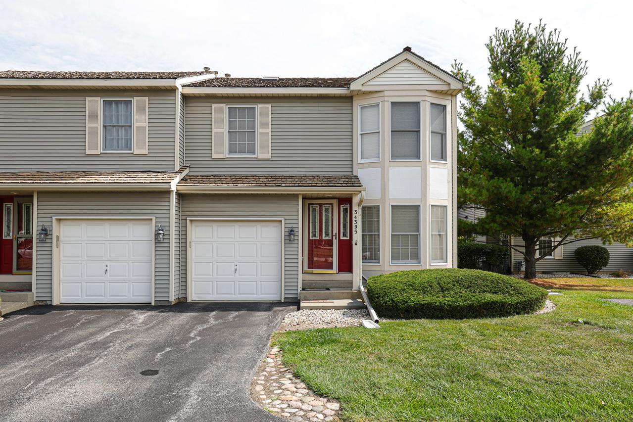 34395 Saddle Ct., Gurnee, IL 60031