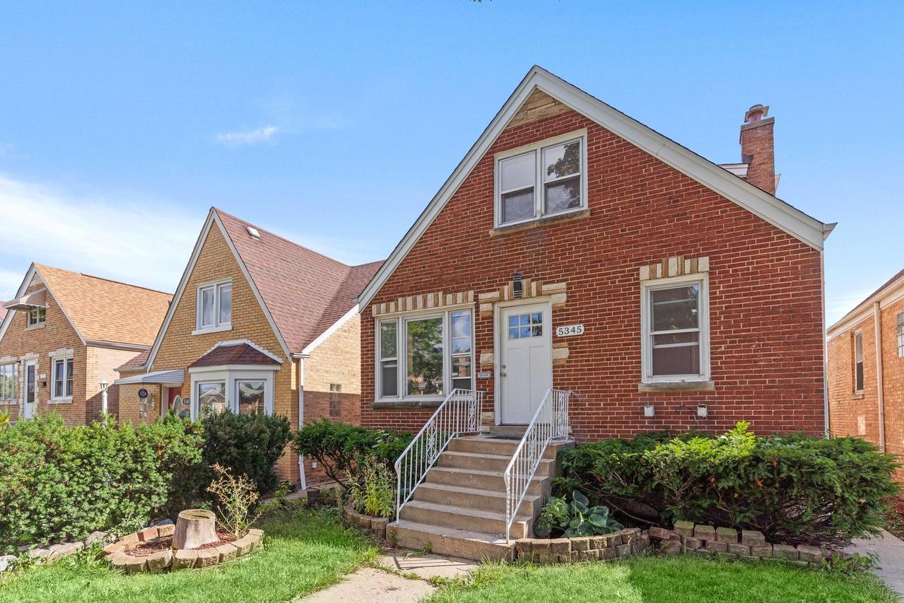5345 N Neva Ave., Chicago, IL 60656