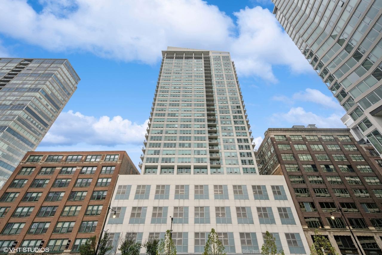 701 S Wells St. #1204, Chicago, IL 60607