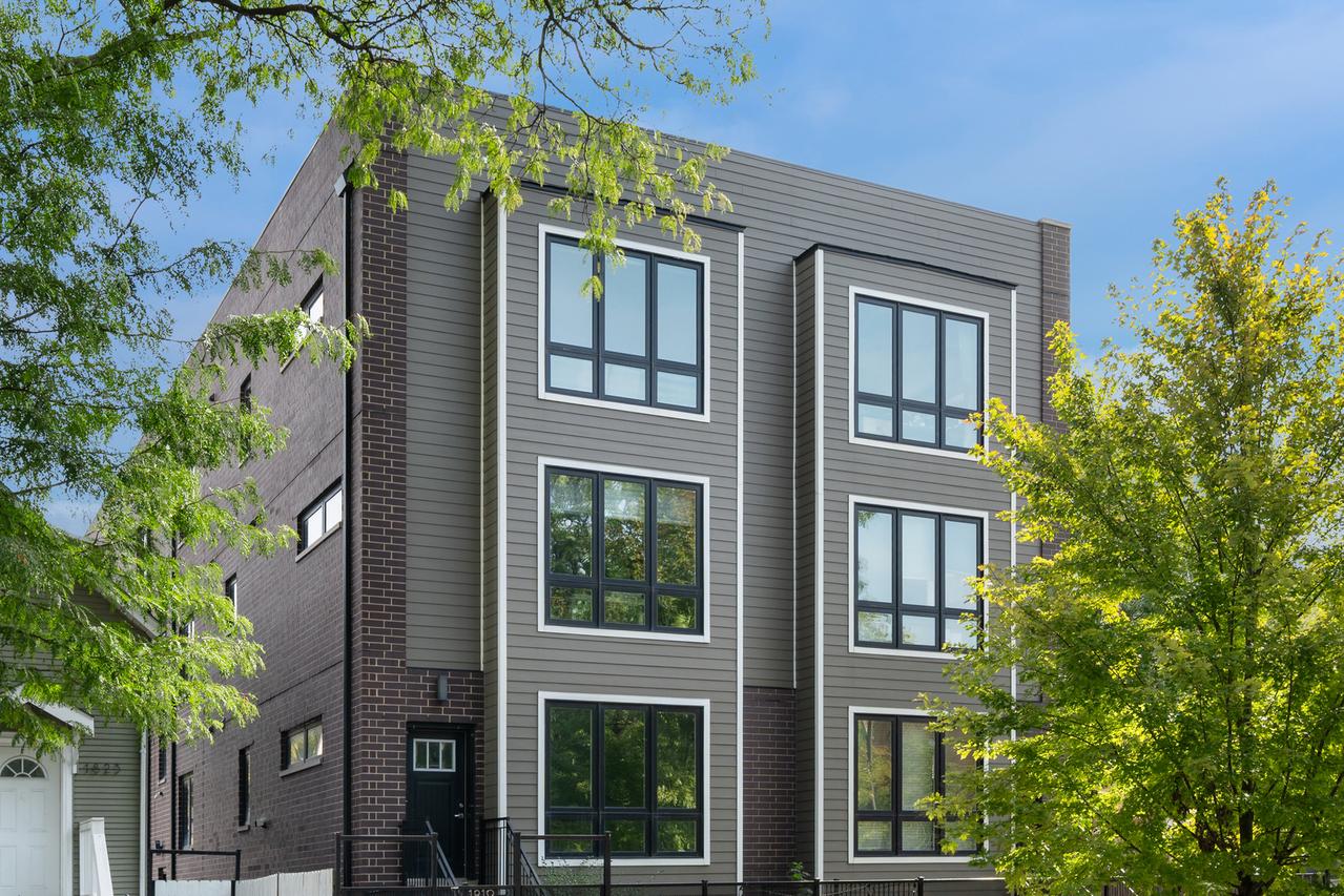 1819 N Saint Louis Ave. #1FS, Chicago, IL 60647