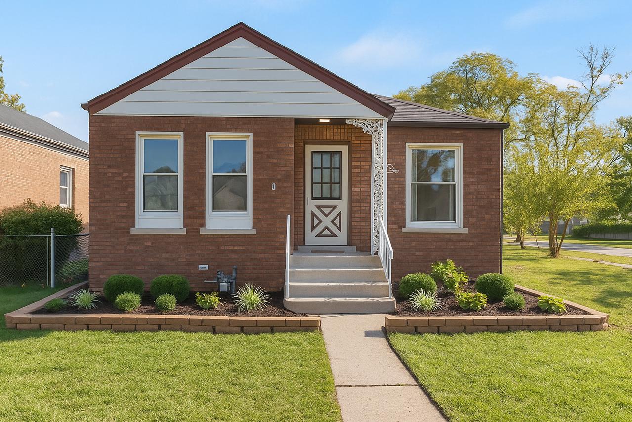 723 Balmoral Ave., Westchester, IL 60154