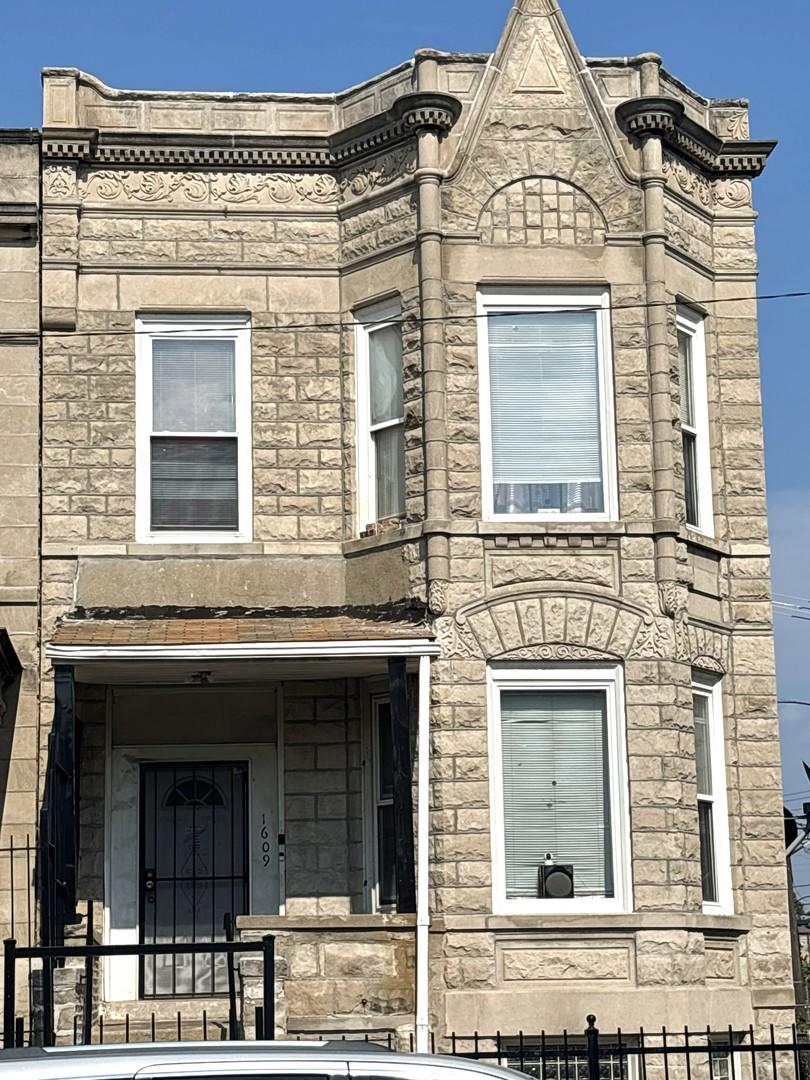 1609 S Sawyer Ave., Chicago, IL 60623