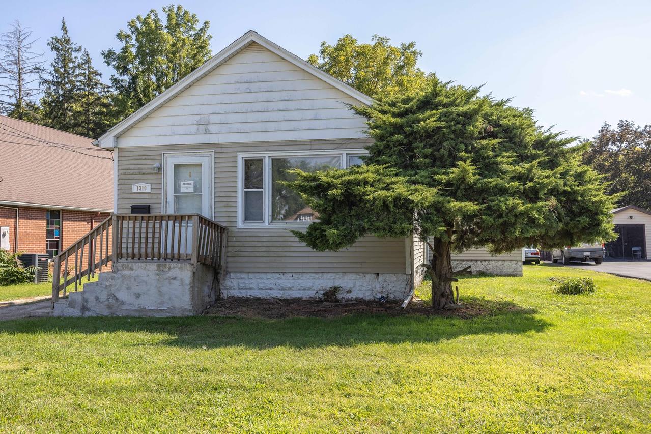 1310 Wisconsin St., Joliet, IL 60432