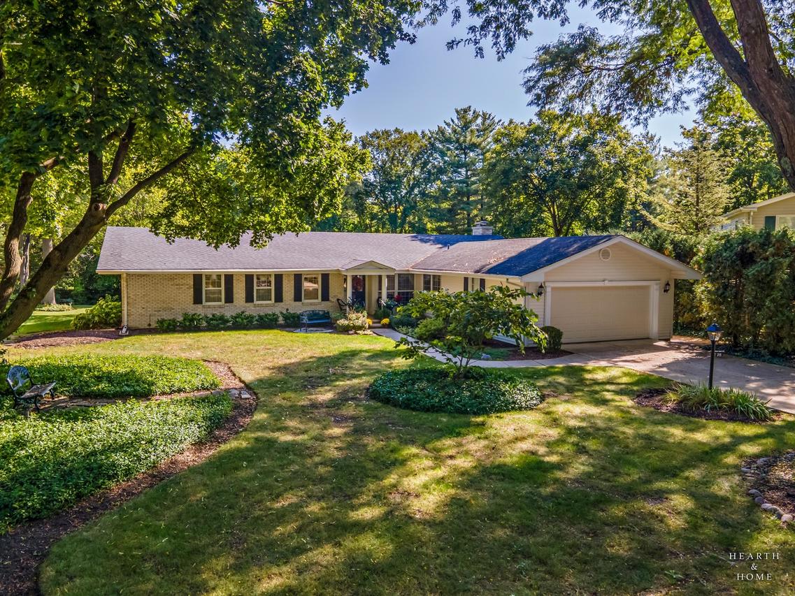 315 Old Mill Rd., Barrington, IL 60010