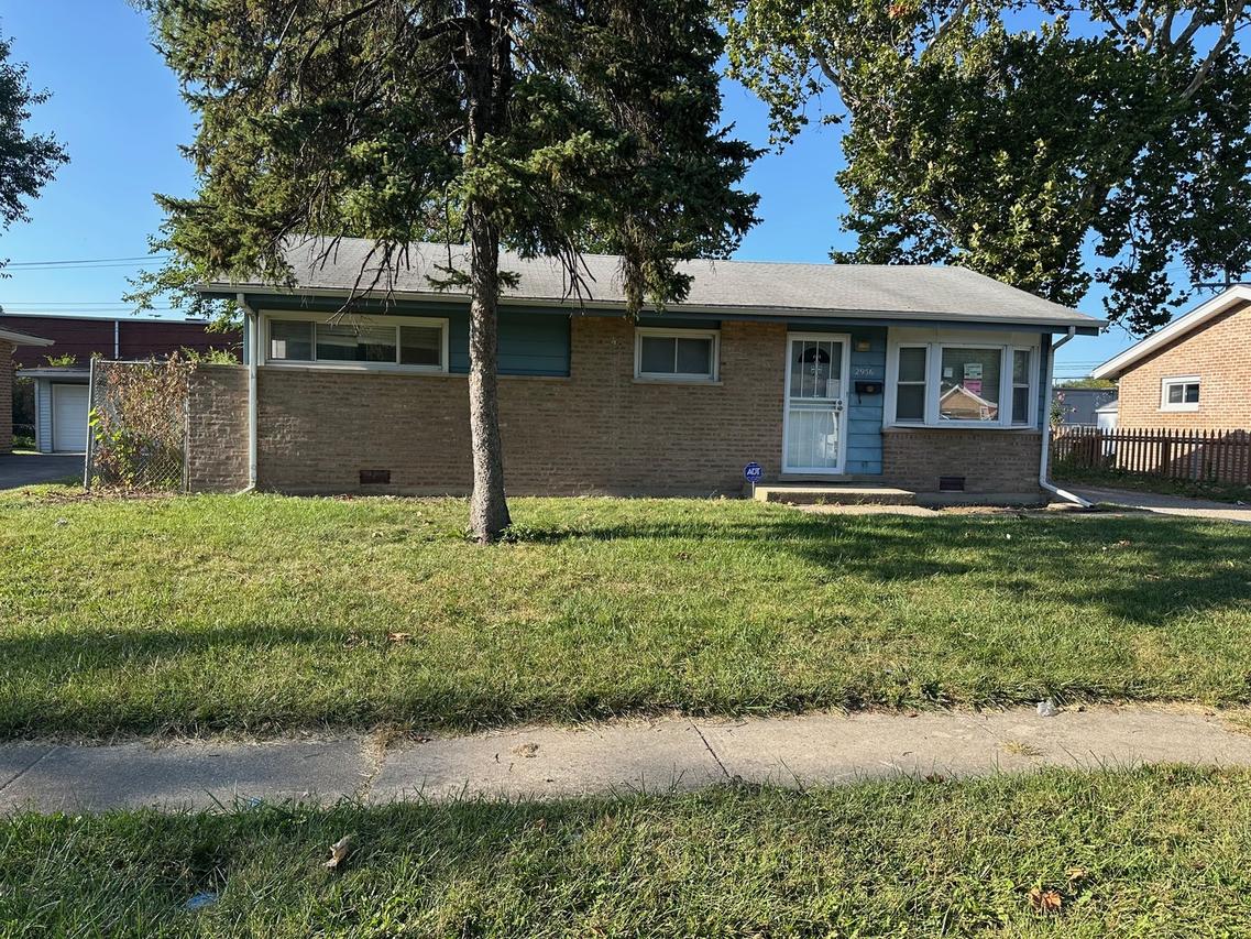 2956 Sherwood Ave., Markham, IL 60428