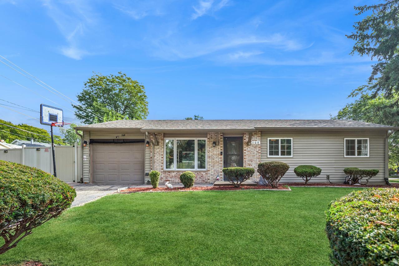 168 Bedford Rd., Bolingbrook, IL 60440