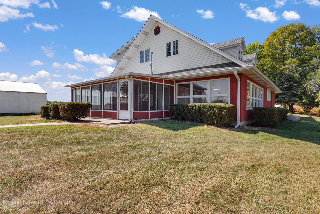 1645 E Southmor Rd., Morris, IL 60450