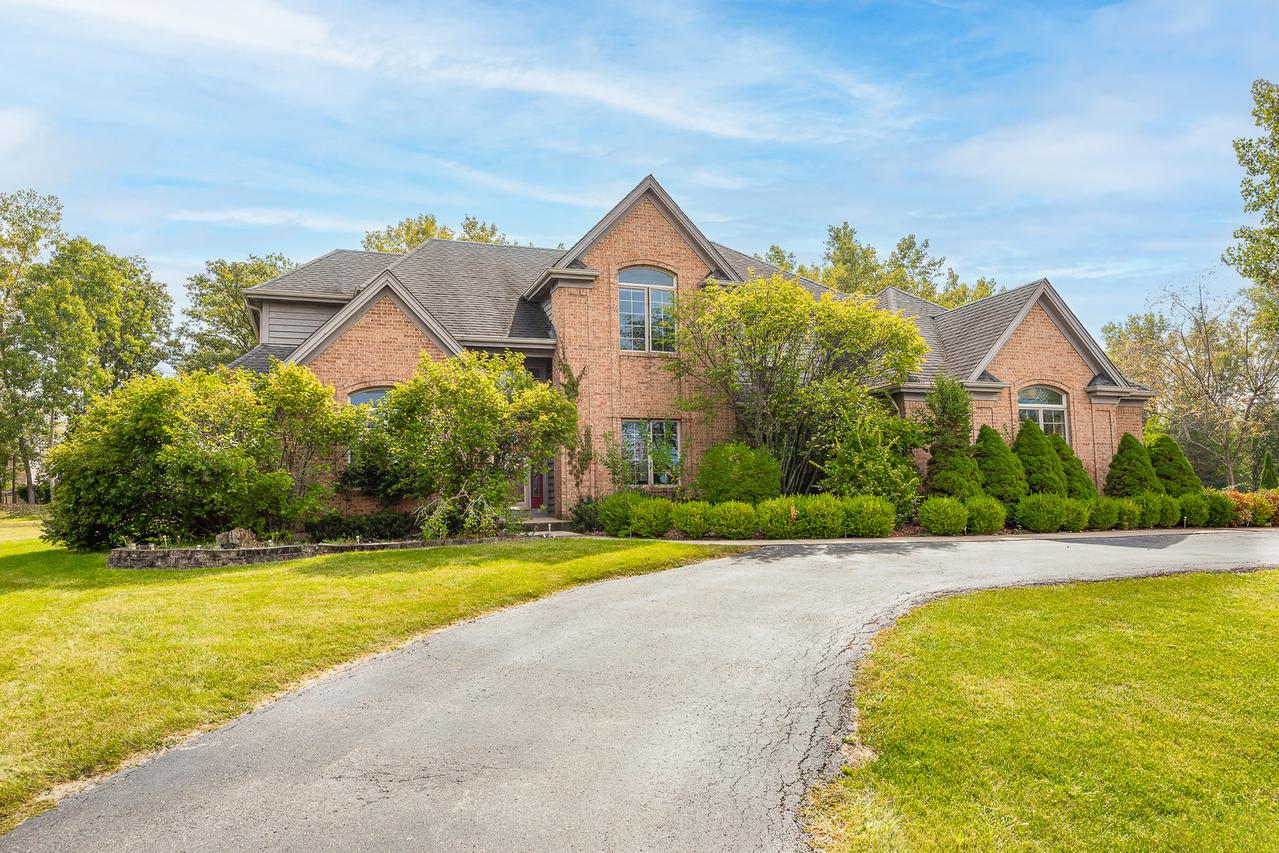 24219 S Lakeside Tr., Crete, IL 60417