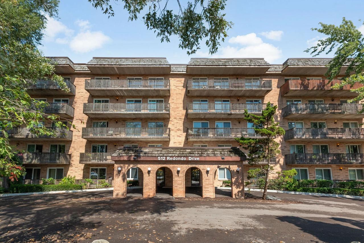 512 Redondo Dr., Downers Grove, IL 60516