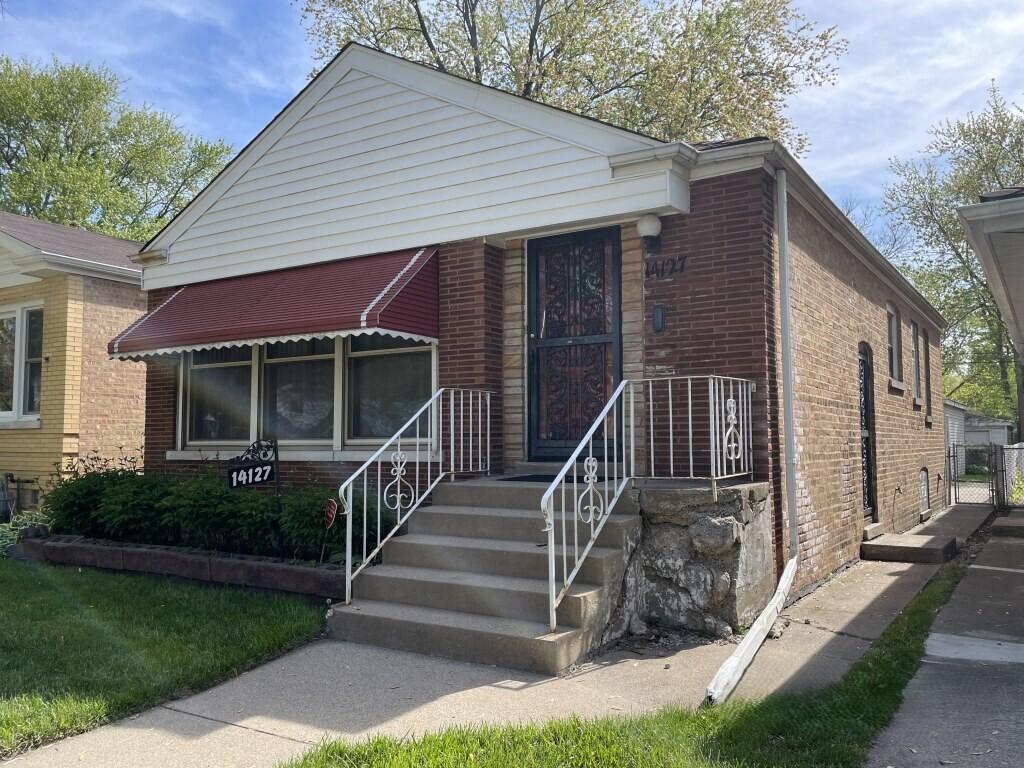 14127 S La Salle St., Riverdale, IL 60827