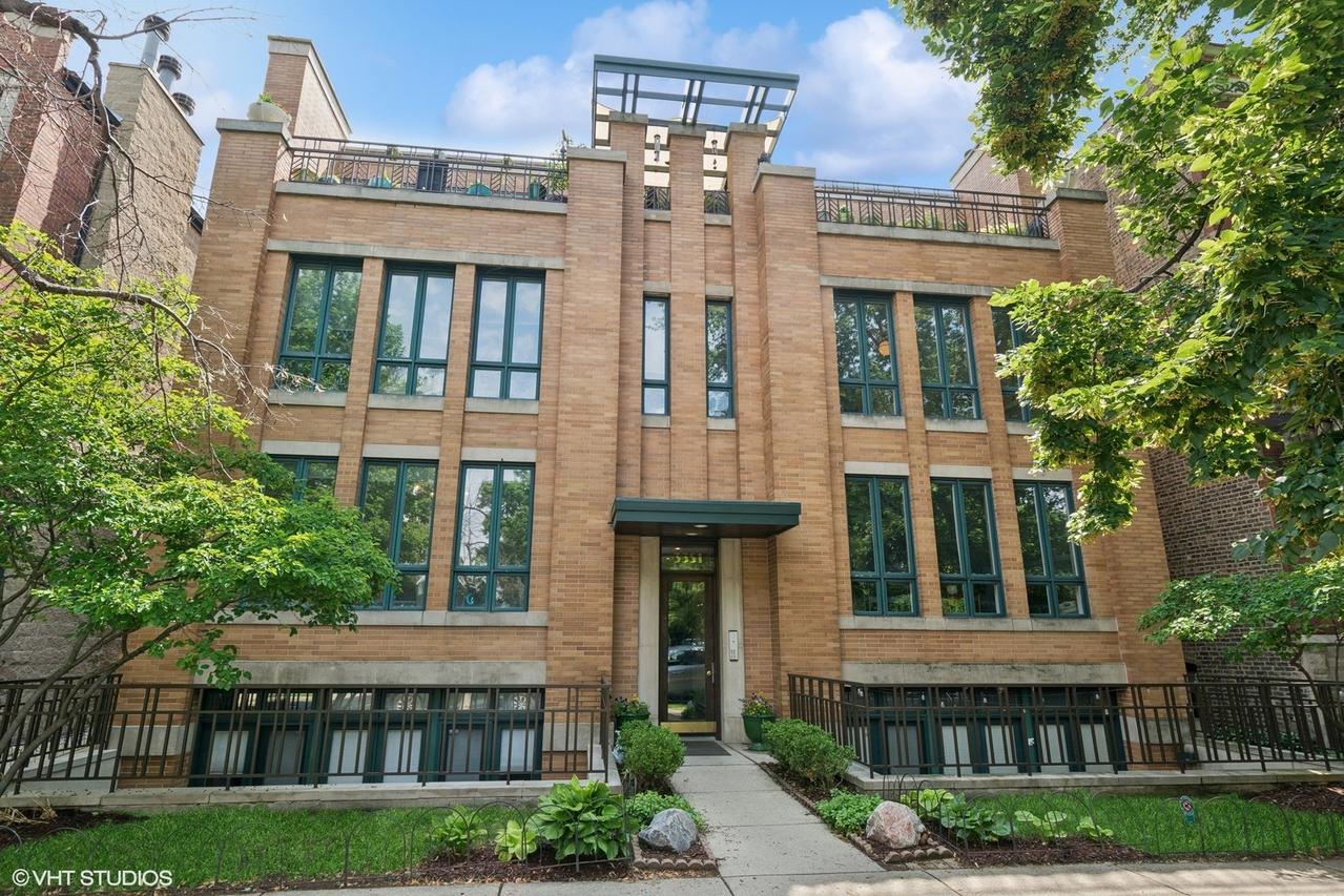 3351 N Seminary Ave. #3S, Chicago, IL 60657