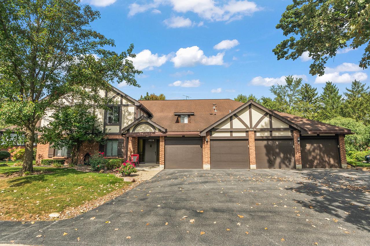11210 S Cherry Ct. #52C, Palos Hills, IL 60465