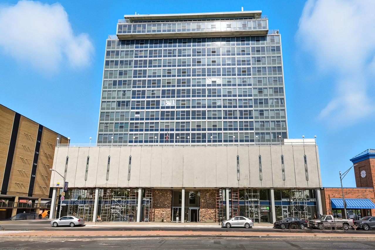 7234 W North Ave. #1701, Elmwood Park, IL 60707