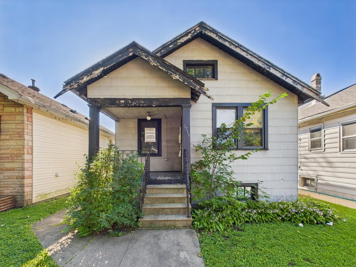 2714 N New England Ave., Chicago, IL 60707