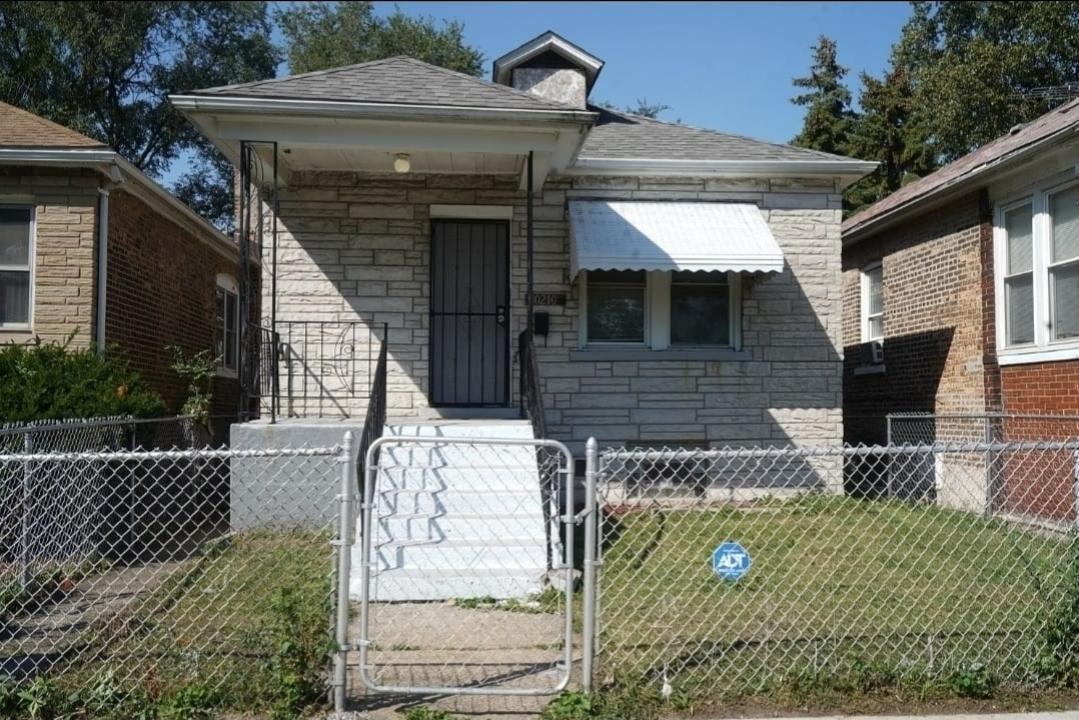 [Address Hidden by Seller], Chicago, IL 60617
