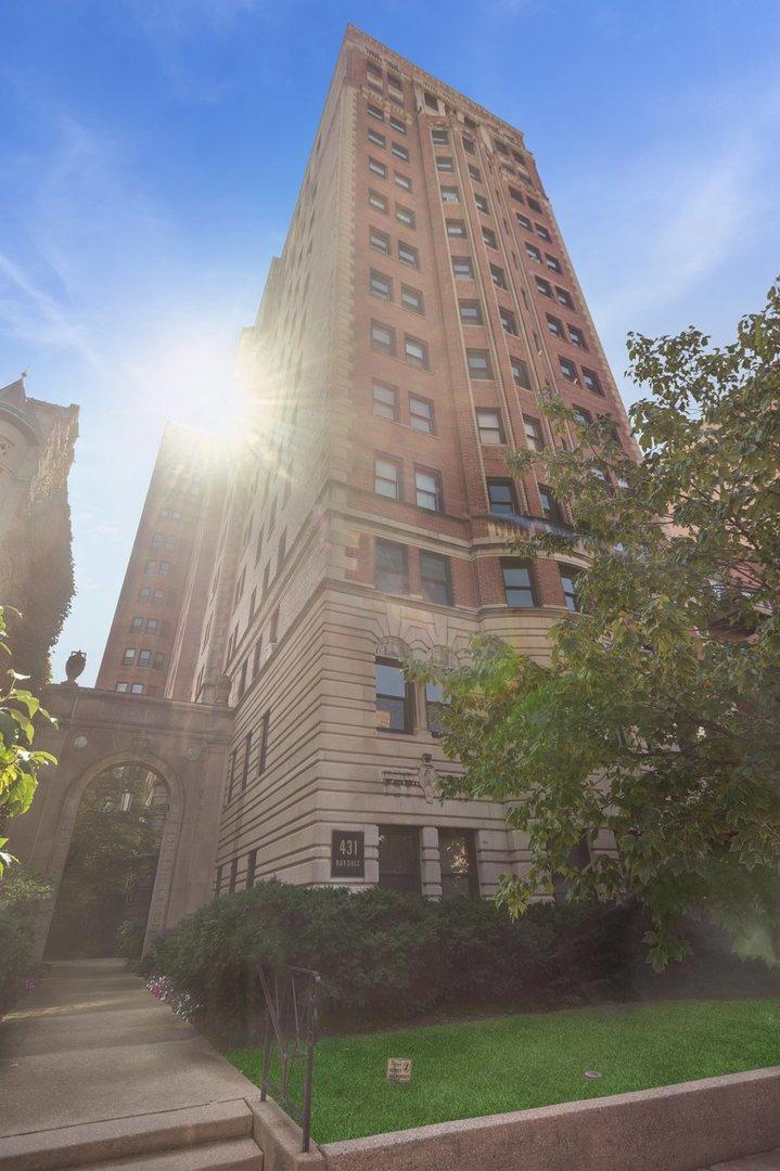 431 W Oakdale Ave. #14C, Chicago, IL 60657