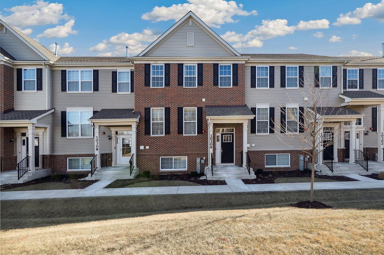 10306 Kerry Ridge Ct., Chicago Ridge, IL 60415