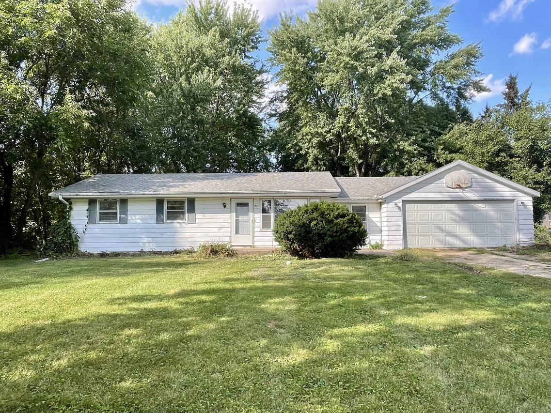 211 Jeffery Ave., Rochelle, IL 61068