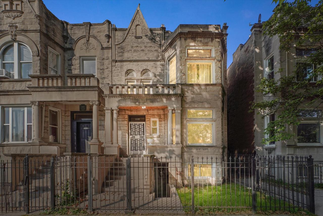 1116 S Independence Blvd., Chicago, IL 60624