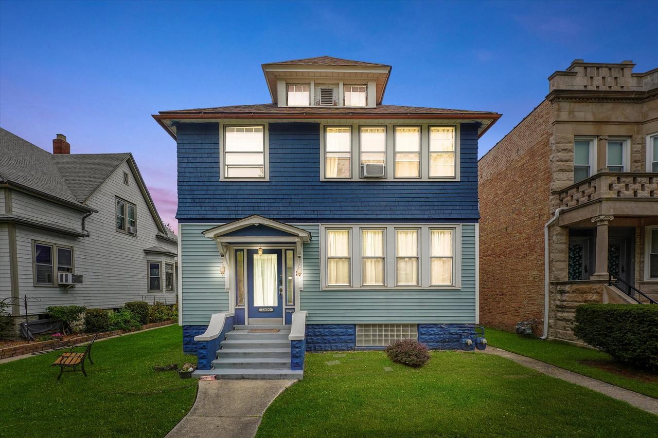 12609 Maple Ave., Blue Island, IL 60406
