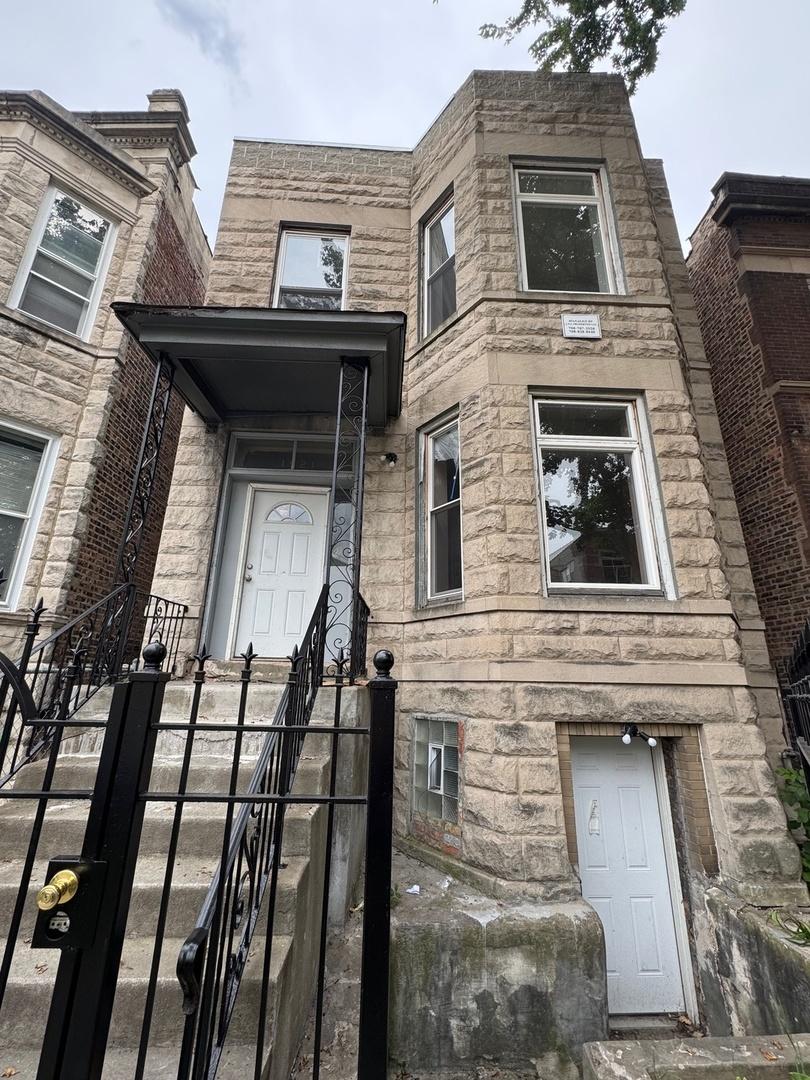 1921 S Saint Louis Ave., Chicago, IL 60623