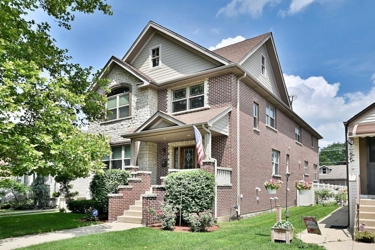 6035 N Navarre Ave., Chicago, IL 60631