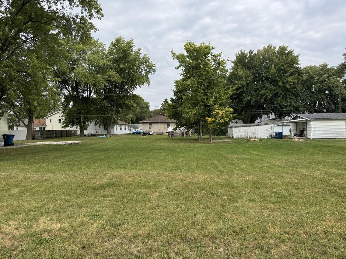 Lot 14 Sherman Ave., Pontiac, IL 61764
