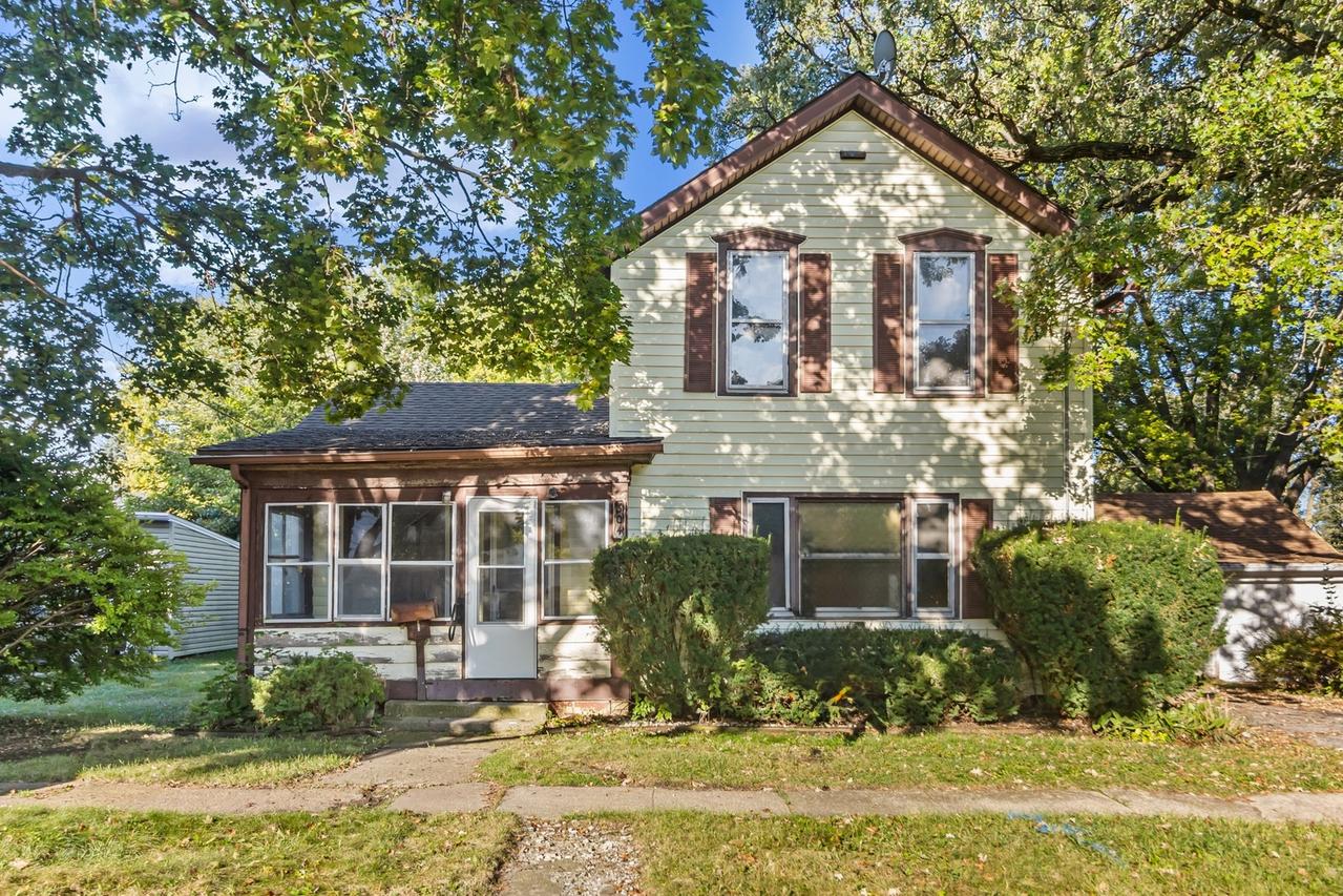 604 4th St., Harvard, IL 60033