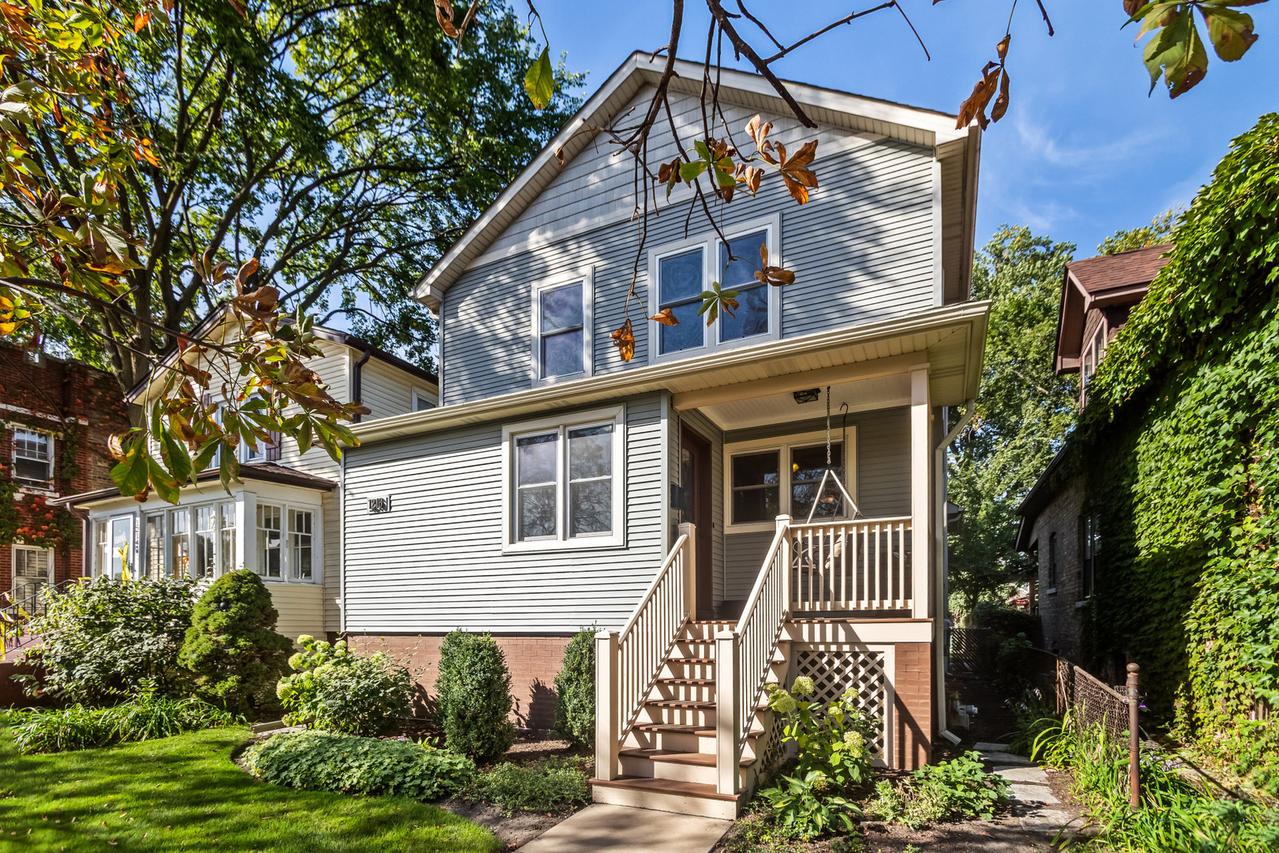 1216 Darrow Ave., Evanston, IL 60202