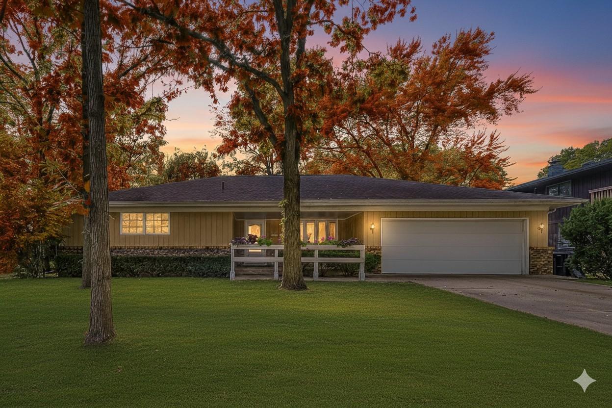 900 Ruth Dr., Elgin, IL 60123