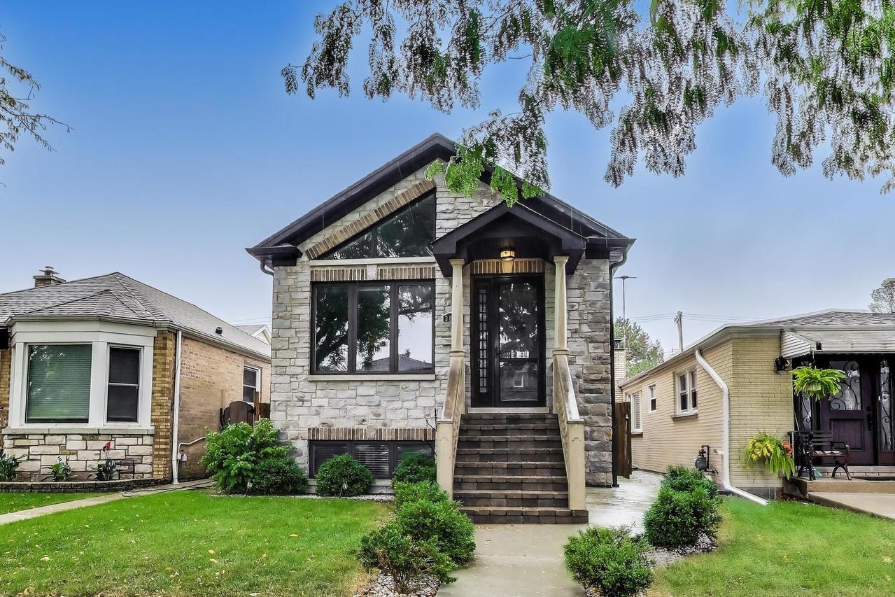 3842 N Paris Ave., Chicago, IL 60634