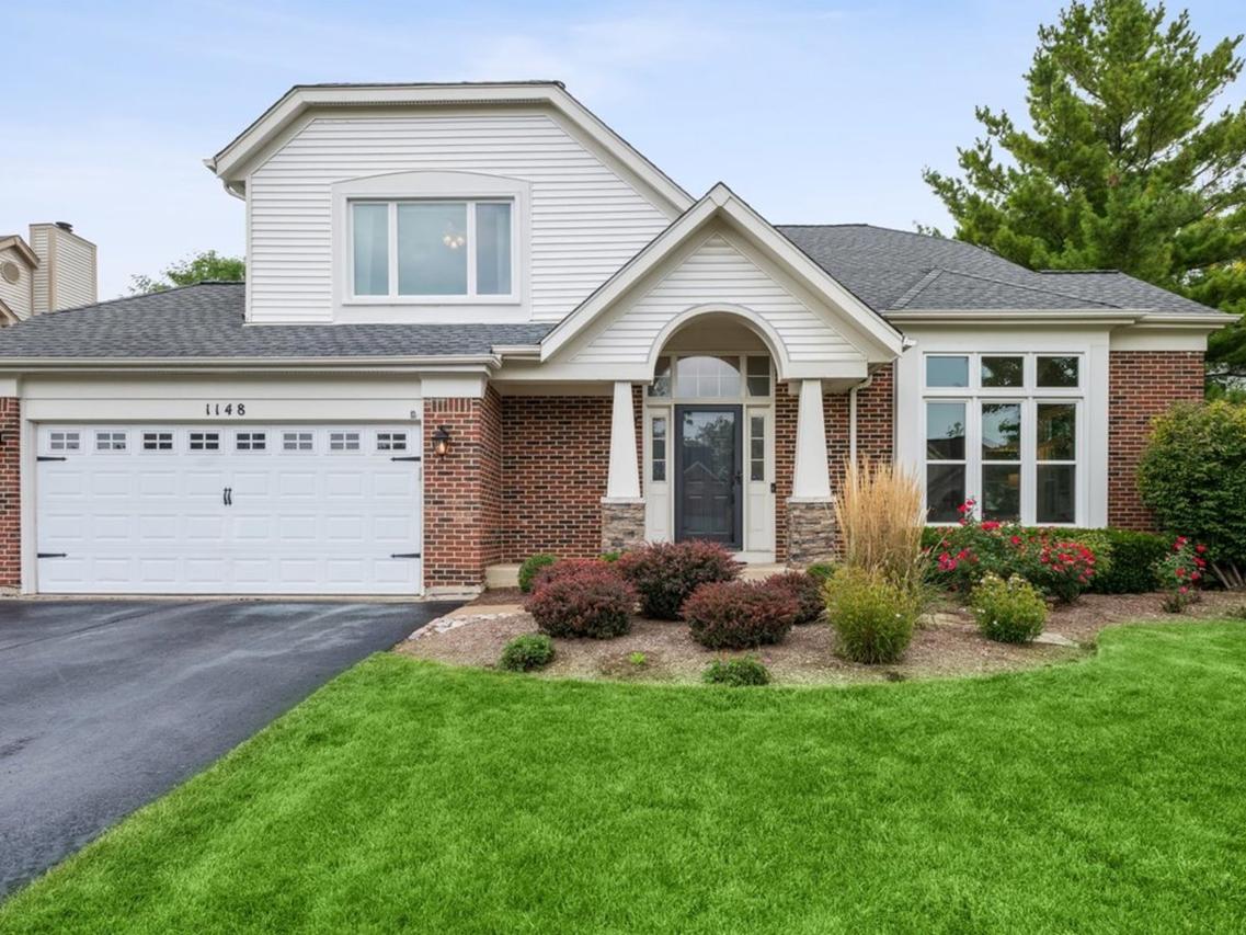 1148 Oxford Ln., Lake Zurich, IL 60047