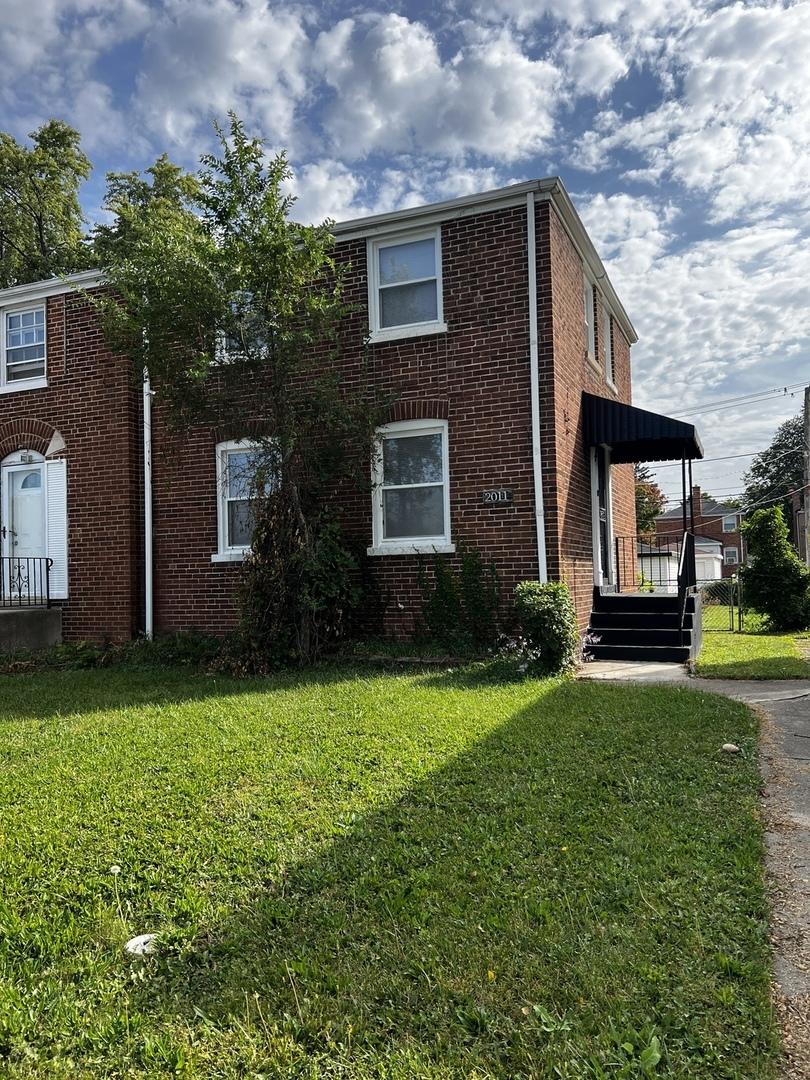 2011 S 25th Ave., Broadview, IL 60155